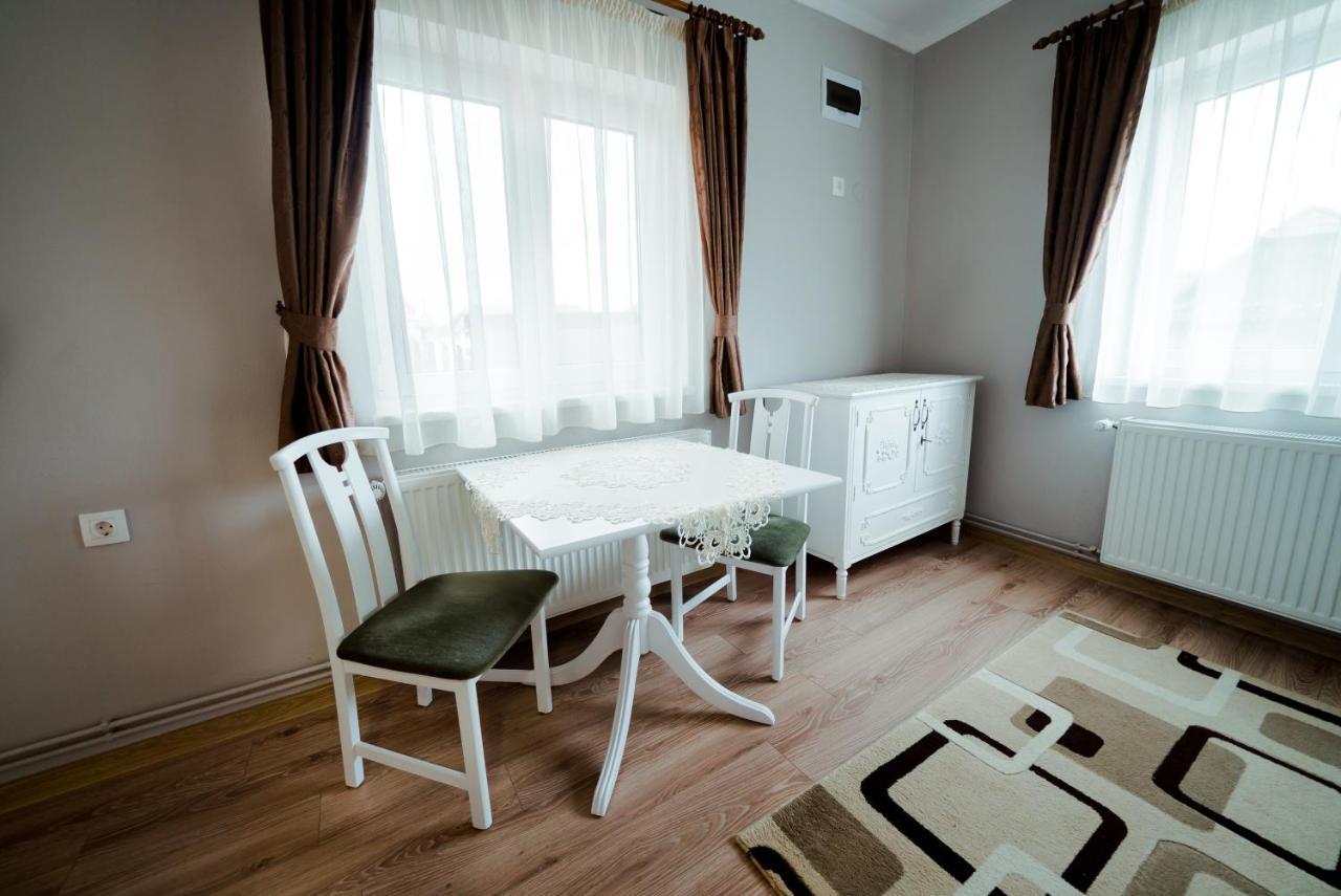 Bed and Breakfast Nagy-Homorod Etterem Es Panzio Rares Exteriér fotografie