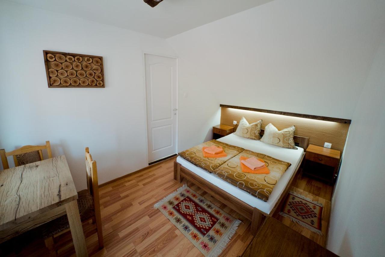 Bed and Breakfast Nagy-Homorod Etterem Es Panzio Rares Exteriér fotografie