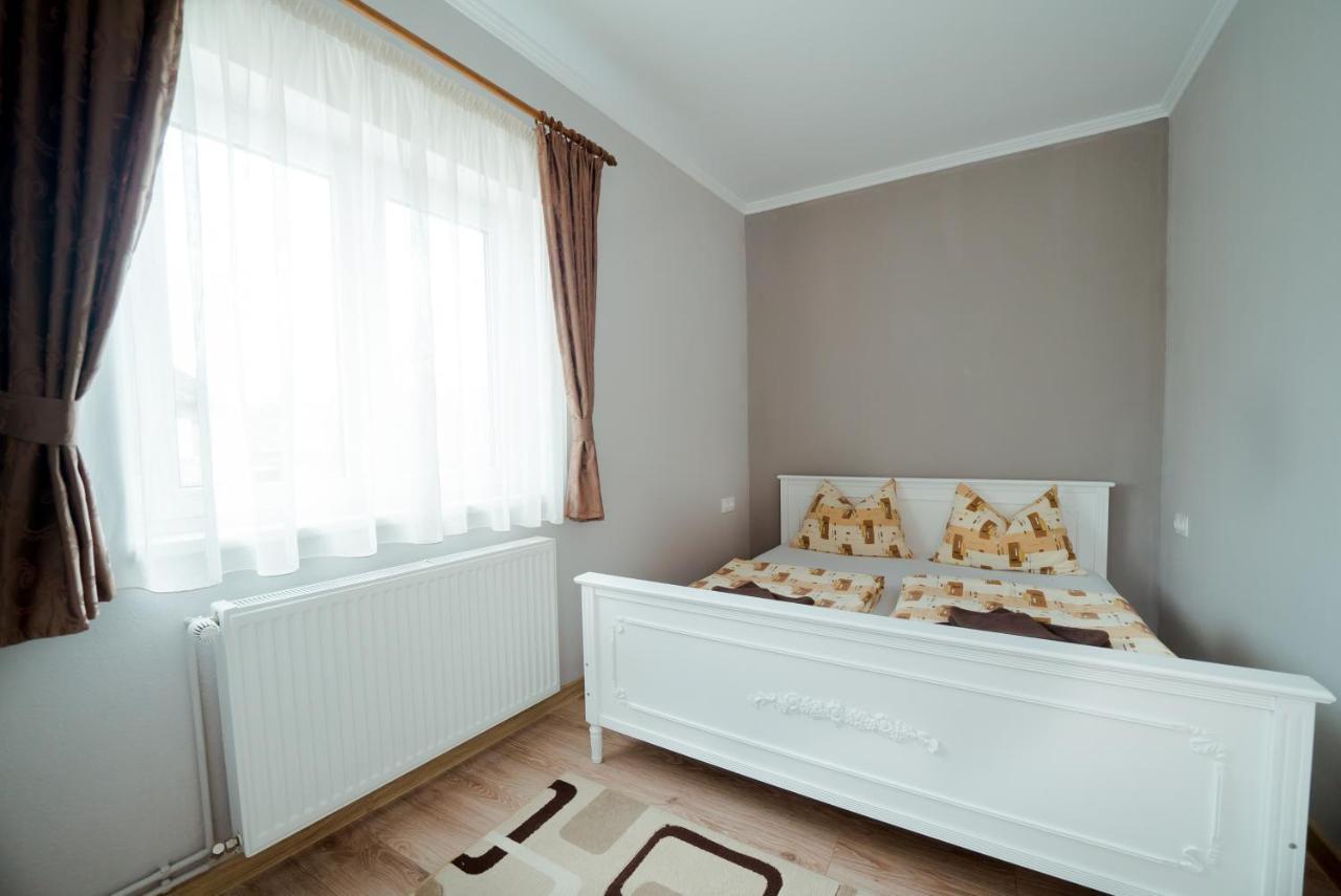 Bed and Breakfast Nagy-Homorod Etterem Es Panzio Rares Exteriér fotografie