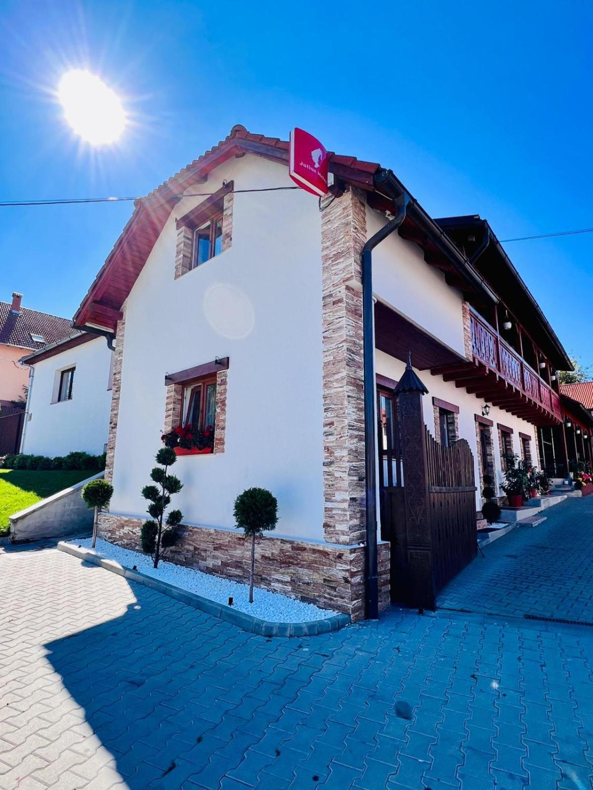Bed and Breakfast Nagy-Homorod Etterem Es Panzio Rares Exteriér fotografie